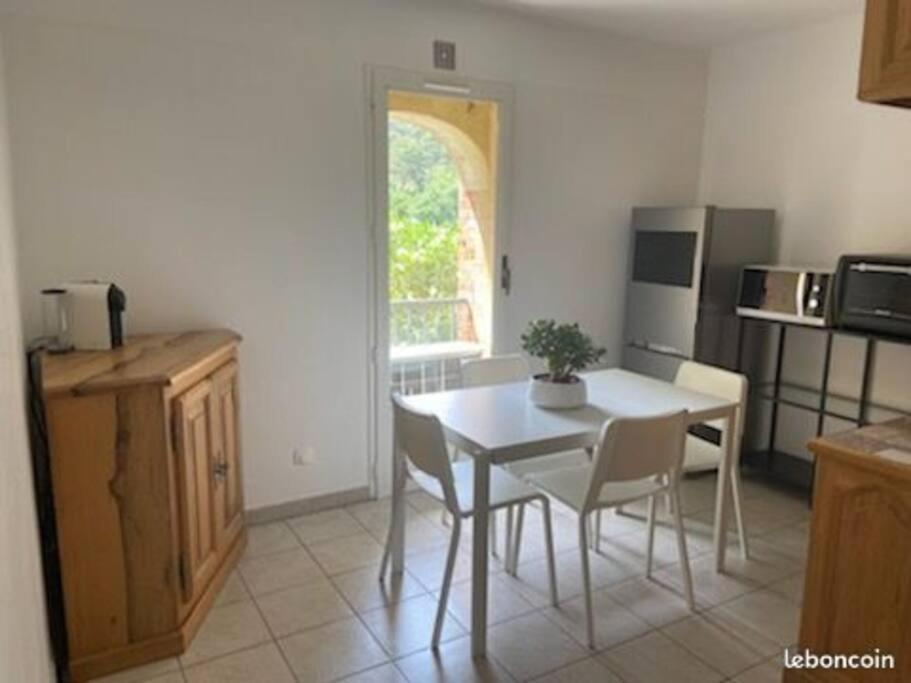Apartament Le Provence Avec Piscine, Climatisation Et Parking Uzès Zewnętrze zdjęcie