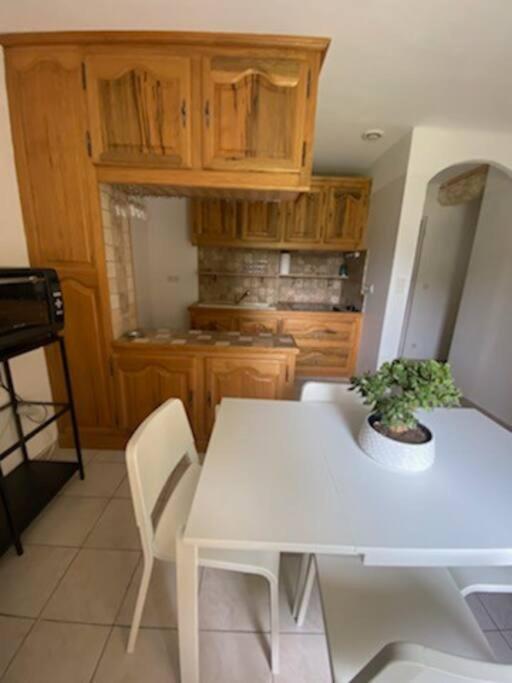 Apartament Le Provence Avec Piscine, Climatisation Et Parking Uzès Zewnętrze zdjęcie