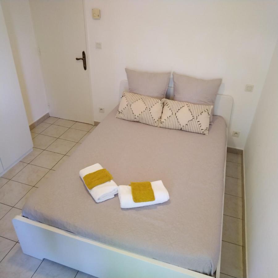 Apartament Le Provence Avec Piscine, Climatisation Et Parking Uzès Zewnętrze zdjęcie